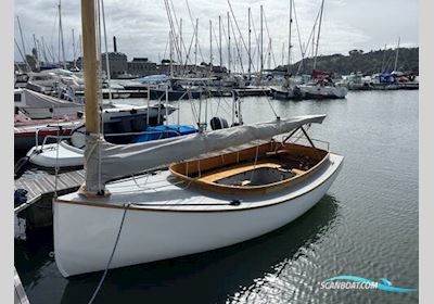 Cat Boat 16 Zeilboten 2015, met Torqeedo 1003 motor, United Kingdom