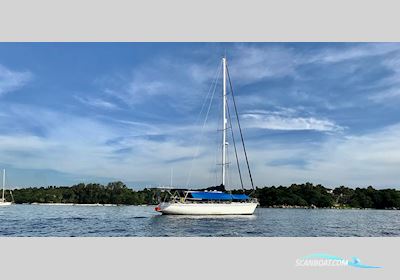 Chantiers Maritimes de Paimpol et Fécamp Via 52 Zeilboten 1984, met Perkins Sabre motor, Sweden