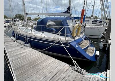 Comfortina 35 Zeilboten 2000, met Yanmar 3GM motor, United Kingdom