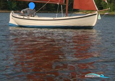 Damjolle Kragejolle Tuckerboot Gaffelsegler Spitzgatter Poca 17 Zeilboten 1980, met Aquamot elektro Innenborder motor, Duitsland