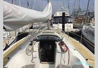Dehler 34 Top Nova Zeilboten 1987, met Yanmar 2GM20F
 motor, Denemarken