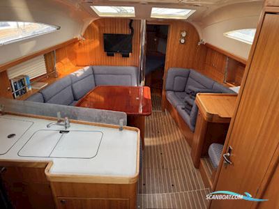 Elan Marine 384 Impression Zeilboten 2006, met Volvo D40 motor, United Kingdom