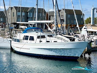 Finnrose 45 Deck Saloon Zeilboten 1976, met Perkens 354
 motor, Denemarken
