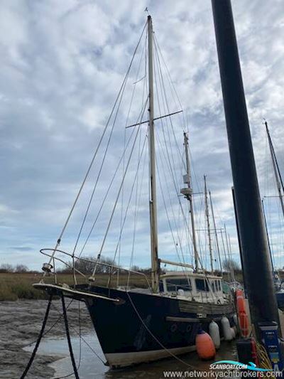 Fisher 37 Zeilboten 1977, met Ford Sabre motor, United Kingdom