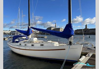 Freedom 35 Zeilboten 1981, met Beta Marine motor, United Kingdom