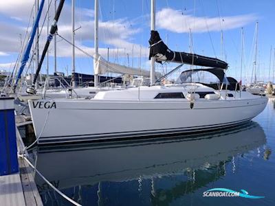 Hanse 325 Zeilboten 2012, met Volvo D1-20 motor, Ierland