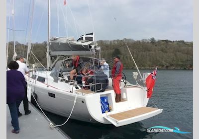 Hanse 385 Zeilboten 2015, met Volvo motor, France