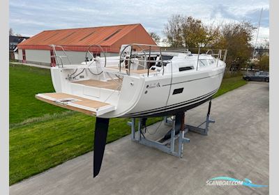 Hanse 388 Zeilboten 2023, met Yanmar 3YM 30AE
 motor, The Netherlands