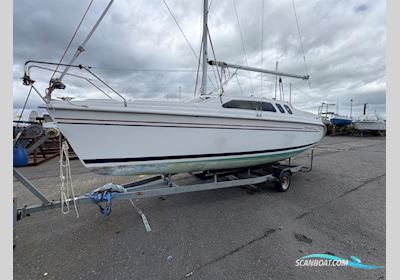 Hunter  Legend 240 Zeilboten 1999, met Yamaha motor, United Kingdom