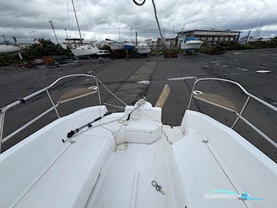 Hunter  Legend 240 Zeilboten 1999, met Yamaha motor, United Kingdom