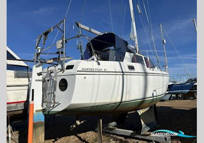 Hunter Pilot 27 Zeilboten 1996, met Nanni Twin motor, United Kingdom