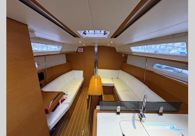 Jeanneau  Sun Odyssey 379 Zeilboten 2012, met Yanmar  3YM30 motor, United Kingdom