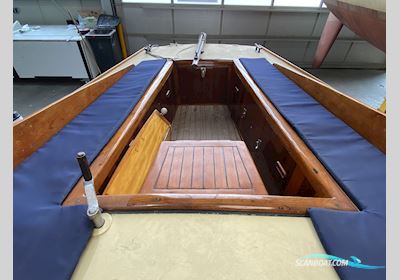 Jollenkreuzer Paul Böhling Werft Zeilboten 1930, met Yanmar 1GM10 motor, Duitsland
