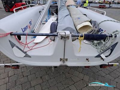 Laser sb20 Zeilboten 2007, met Tohatsu motor, Ierland