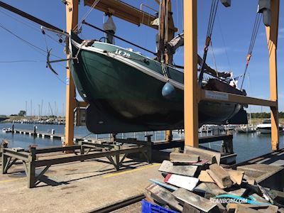 Lemsteraak Eersteling LE28 - Roefuitvoering Zeilboten 1900, met Volvo Penta motor, The Netherlands