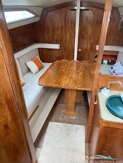 Moody 27 Zeilboten 1985, met Volvo motor, Ierland