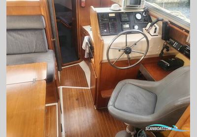 Moody Eclipse 33 Zeilboten 1989, met volvo 3002 Turbo motor, United Kingdom