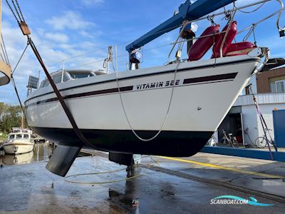 Moody Eclipse 33 Zeilboten 1988, met Craftman motor, The Netherlands