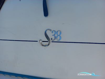 Moody S38 Zeilboten 1997, met Volvo RD2040B motor, Griekenland