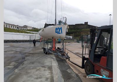 Pogo 2 Zeilboten 2002, met Yamaha motor, Portugal