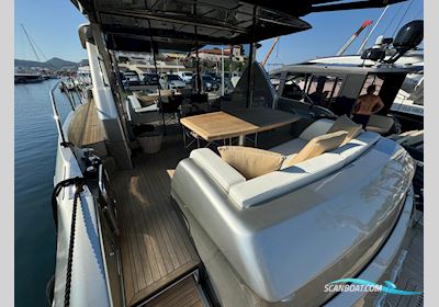 Queens Yachts 50 Hard Top Zeilboten 2015, met Volvo Penta Ips D6 motor, France