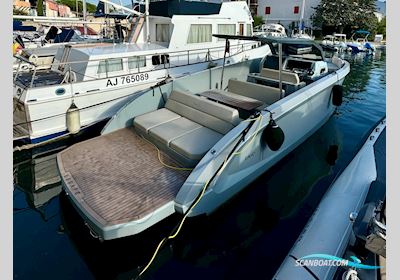 Rand Escape 30 Zeilboten 2022, met Mercruiser 4.5 Li Bravo 3 motor, France