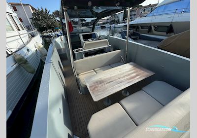 Rand Escape 30 Zeilboten 2022, met Mercruiser 4.5 Li Bravo 3 motor, France