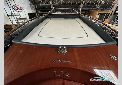 Riva Aqua Super 33 Zeilboten 2019, met Yanmar motor, France