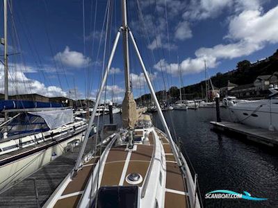 Rival 41 AC Zeilboten 1980, met Perkins Sabre Diesel motor, United Kingdom