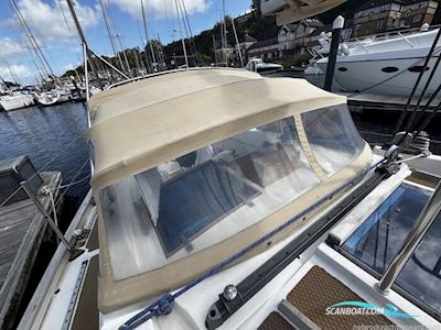 Rival 41 AC Zeilboten 1980, met Perkins Sabre Diesel motor, United Kingdom