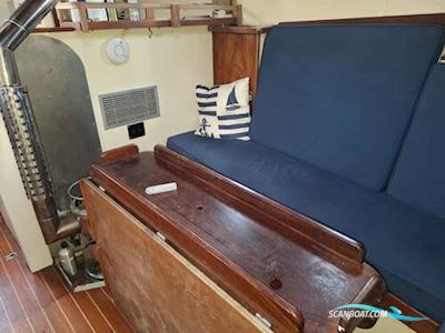 Roberts 40 Zeilboten 2001, met Ford 6 Cylinder motor, United Kingdom