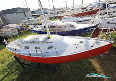 Spækhugger F Zeilboten 1980, met Yamaha F 8 FMHL  motor, Duitsland