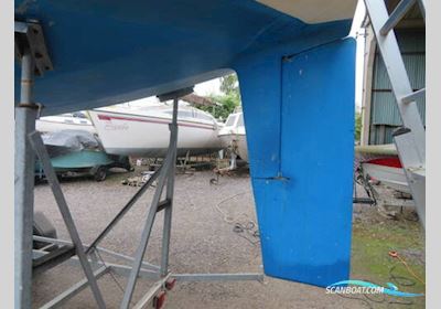 Thames Marine Robber 3 E Zeilboten 1987, met Mariner motor, United Kingdom