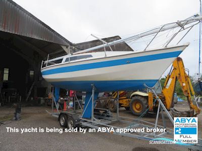 Thames Marine Robber 3 E Zeilboten 1987, met Mariner motor, United Kingdom