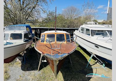 Triplette II (1965) – Klassisk Træmotorbåd / Classic Wooden Motor Yacht Zeilboten 1965, met Volvo Penta Aqd 21 motor, Denemarken