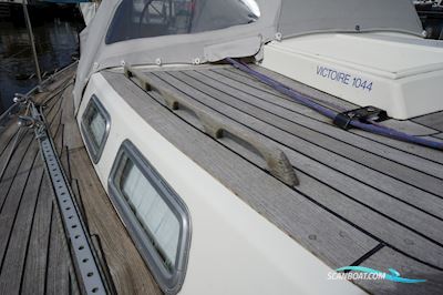 Victoire 1044 Zeilboten 1990, met Volvo Penta motor, The Netherlands