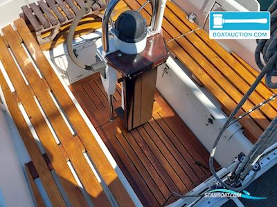 Westerly Discus 33 Zeilboten 1980, met Mercedes motor, The Netherlands