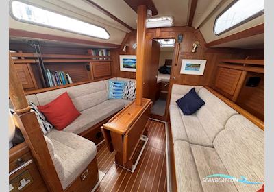 Westerly Typhoon Zeilboten 1990, met Beta  B-38 motor, United Kingdom