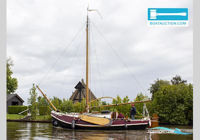 Zeeschouw Platbodem Zeilboten 1981, met Mercedes motor, The Netherlands
