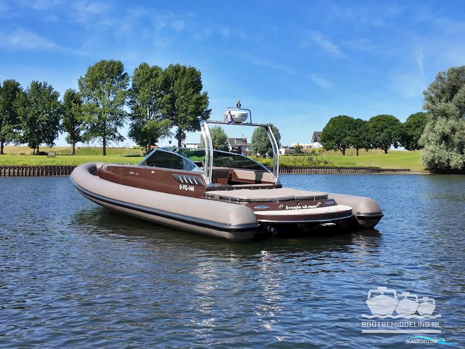 Arctic Blue 35 Cabin