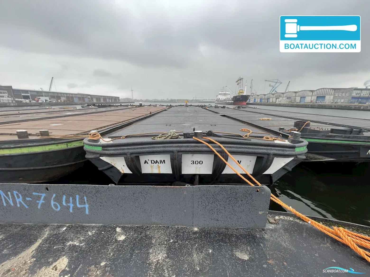 Dekschuit 300