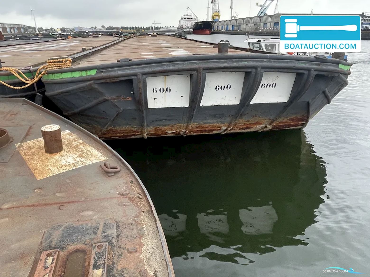 Dekschuit 600