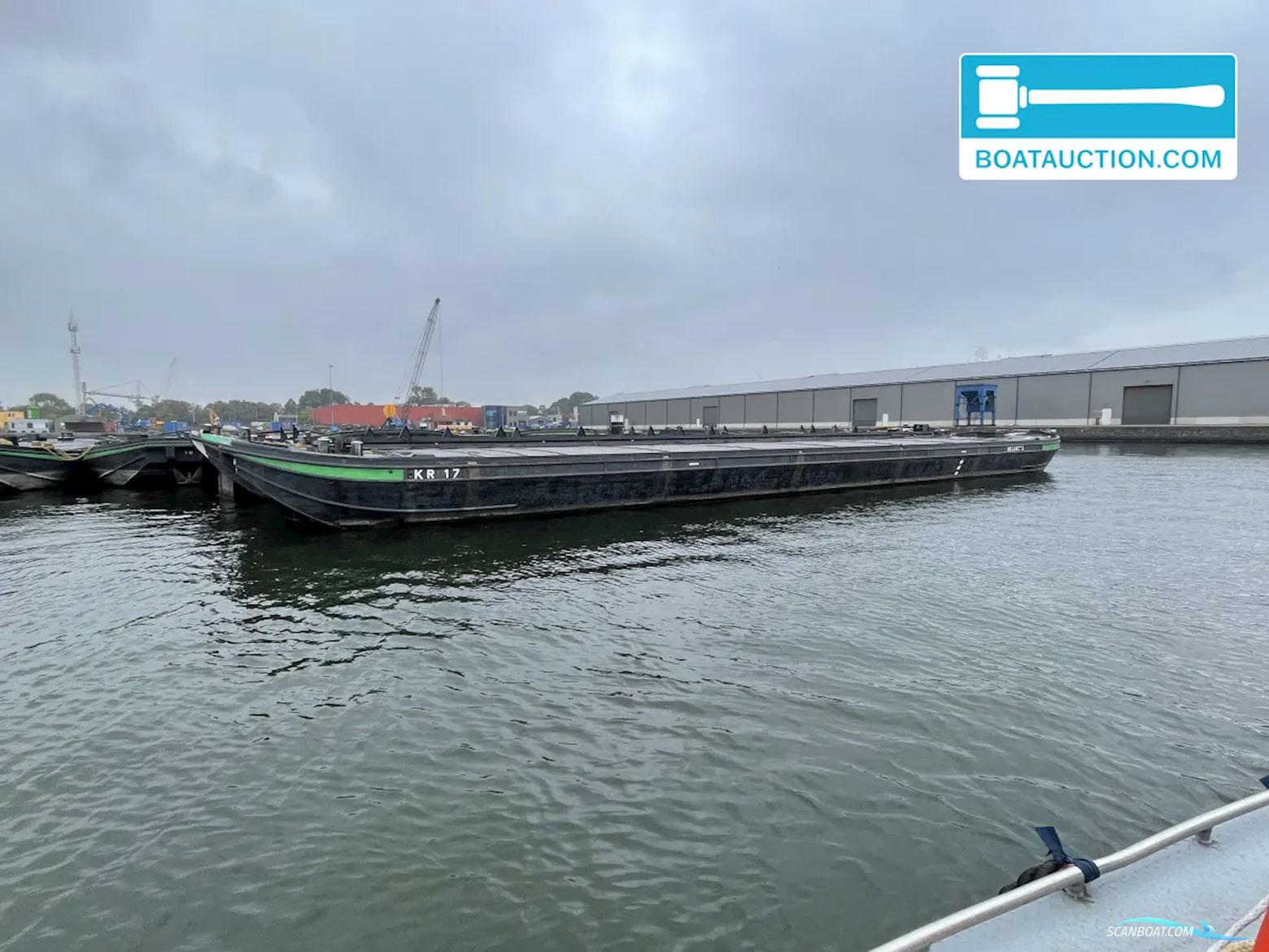 Dekschuit KR17