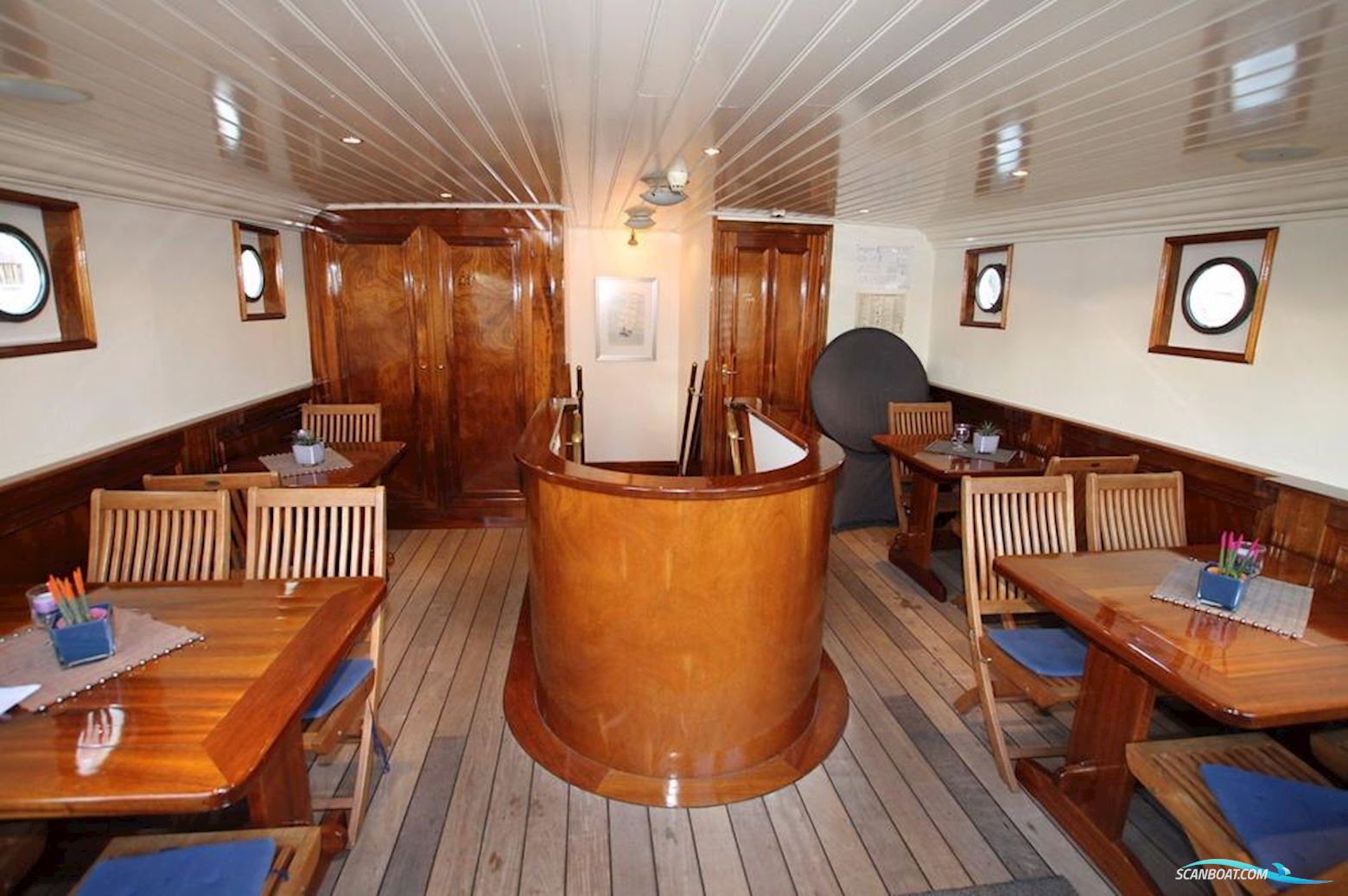 Luxe Clipper Schooner, Barquentine