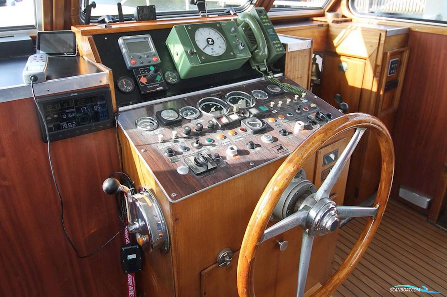 Traditional ex Patrouille Schip