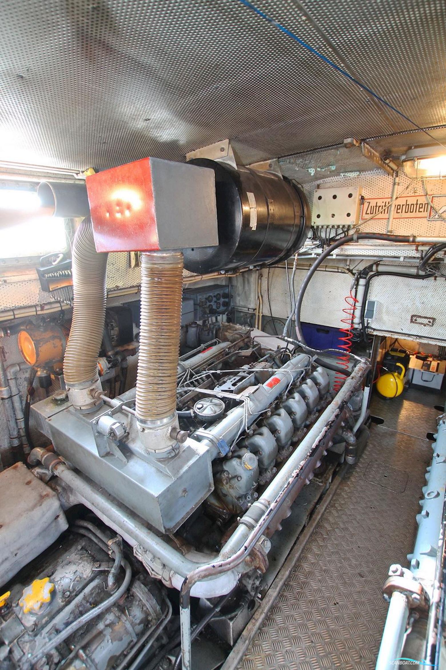 Traditional ex Patrouille Schip