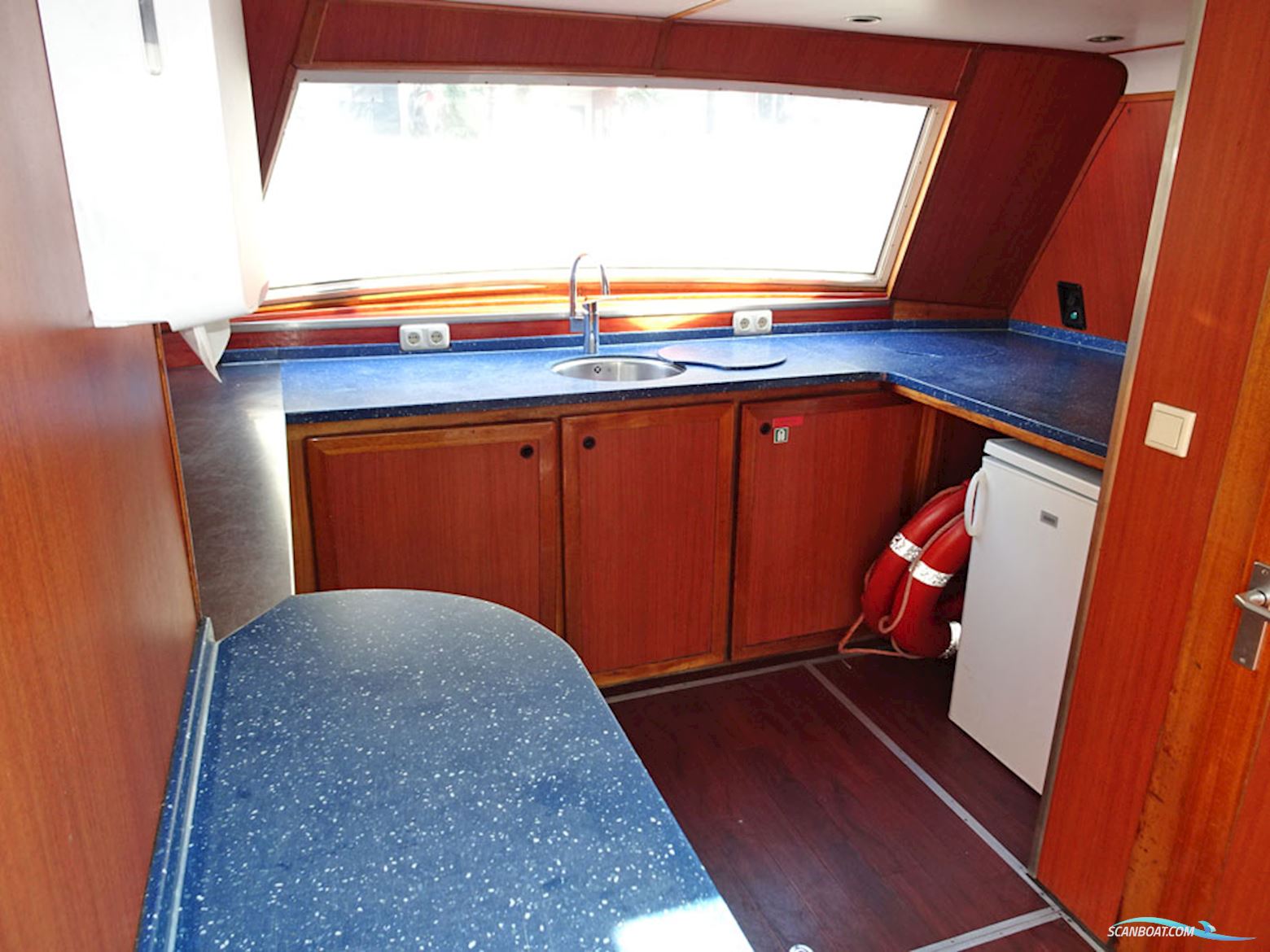 Amsterdamse Grachten Rondvaartboot 21.80 21.80