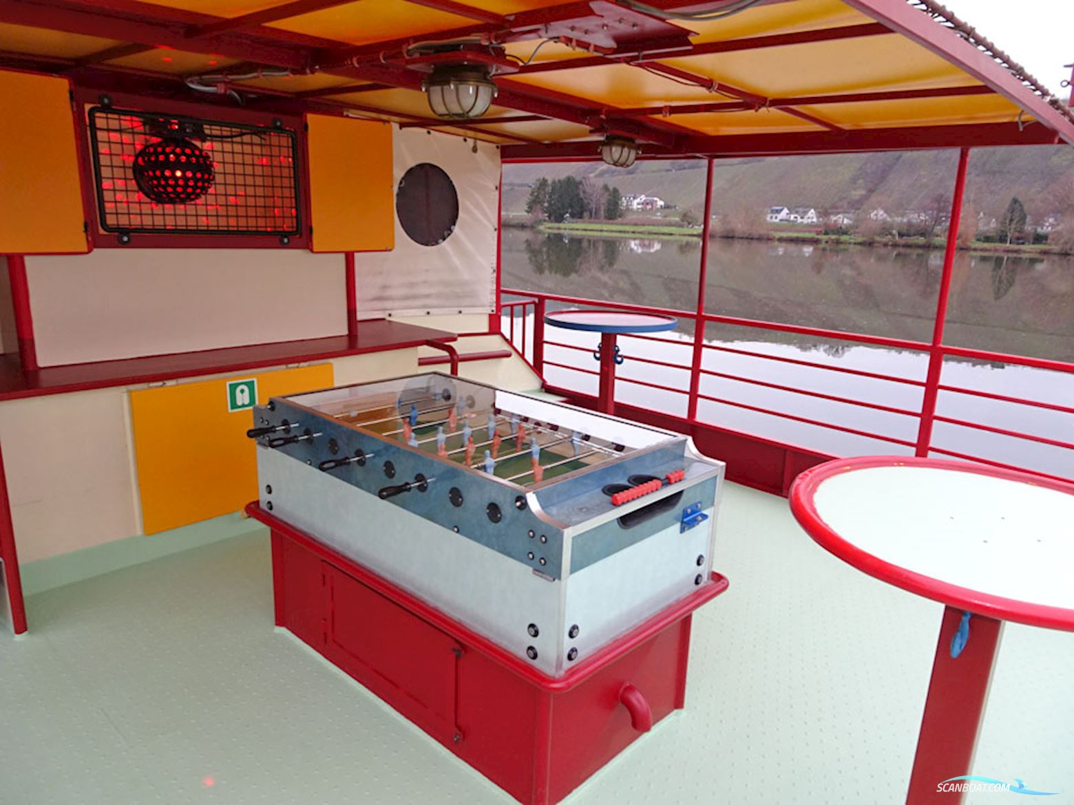 Dagpassagiersschip 200 pers