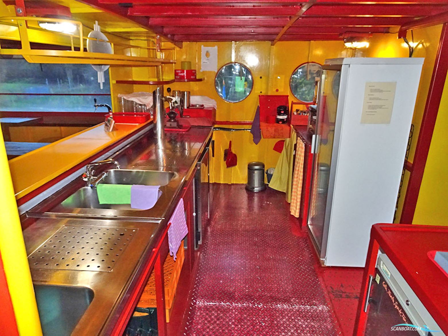 Dagpassagiersschip 200 pers