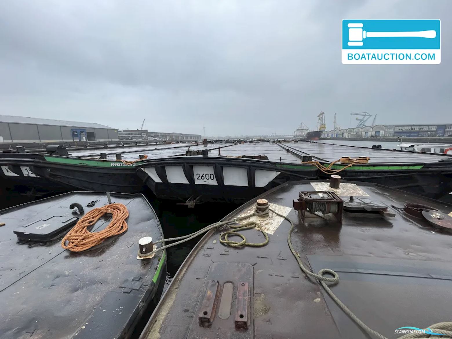 Dekschuit 2600
